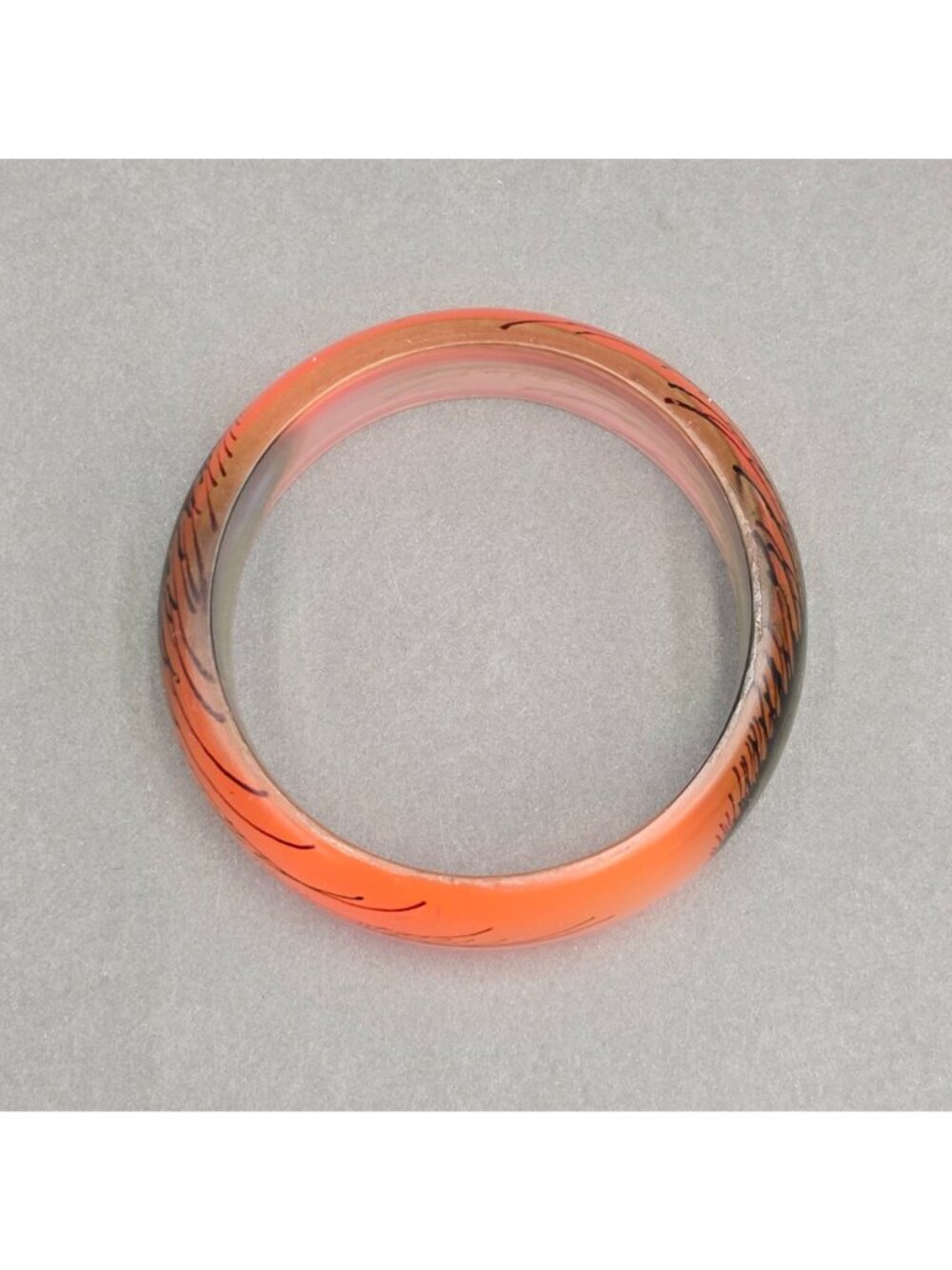 Vintage Lucite Peacock Feather Bangle Bracelet Pink Painted Retro Statement 60s - Picture 5 of 11